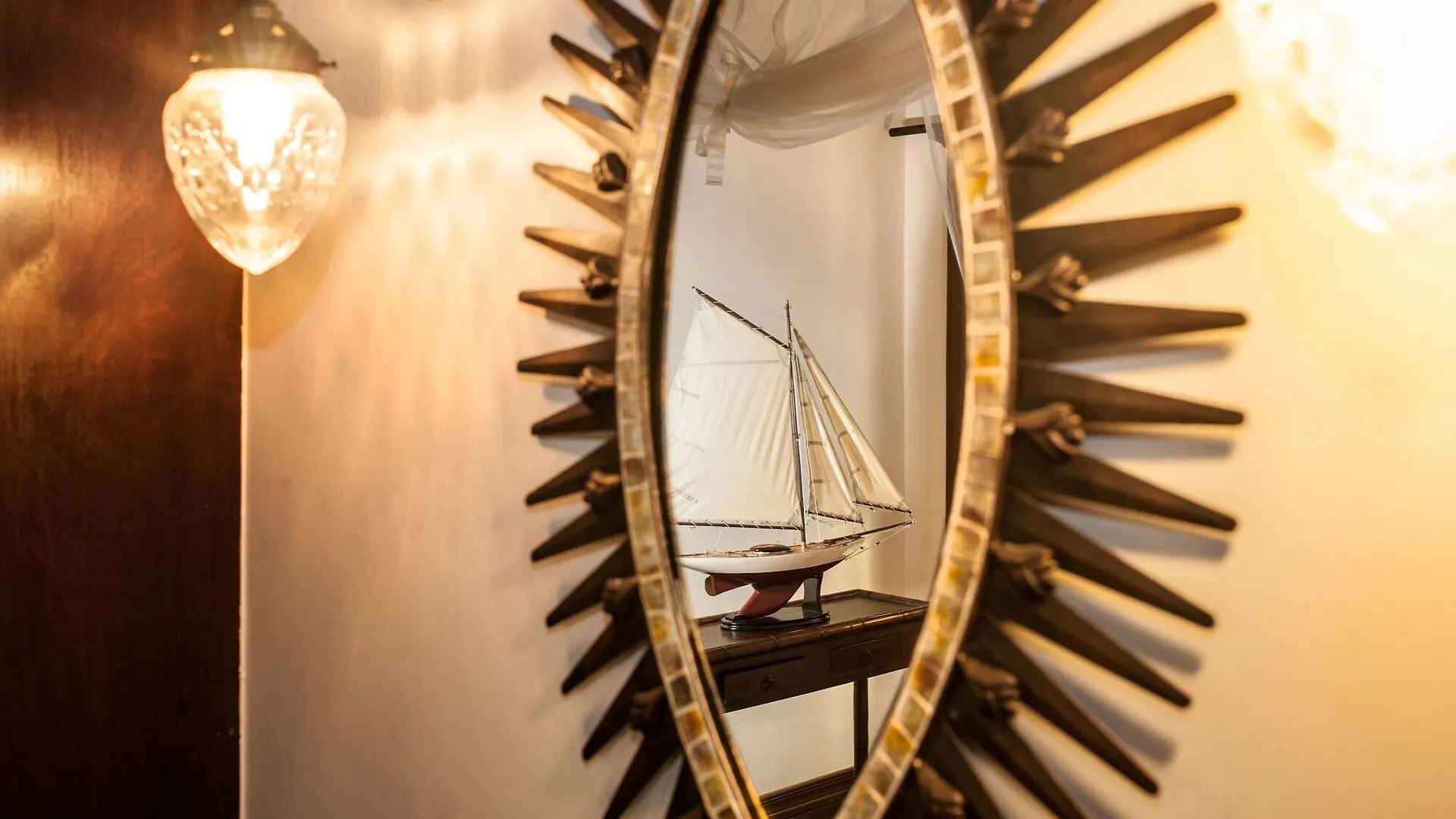 Le Phare Bleu Boutique Hotel And Marina St. George's 4*,