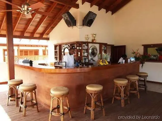 Le Phare Bleu Boutique Hotel And Marina St. George's