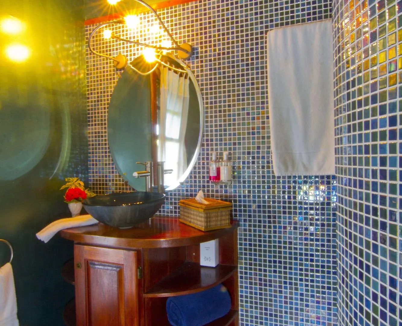 Le Phare Bleu Boutique Hotel And Marina 세인트조지스